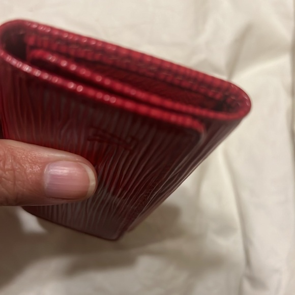 Louis Vuitton Epi key holder red, EUC, NO callouts! - Picture 6 of 6